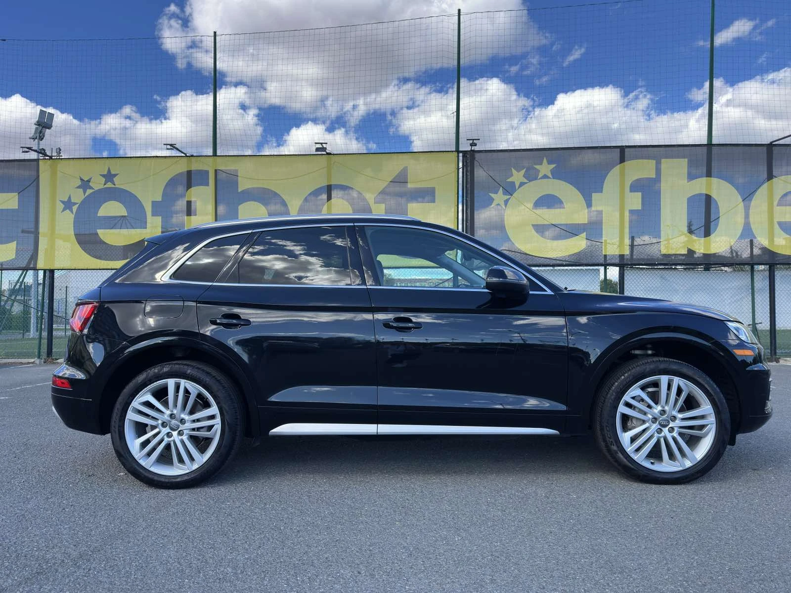Audi Q5, снимка 4 - Автомобили и джипове - 56211668