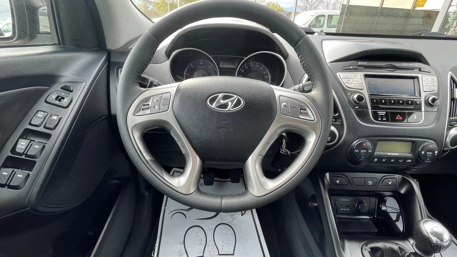 Hyundai Tucson ix35 CRDi 1.7/116�.� | Mobile.bg � ����������� 12