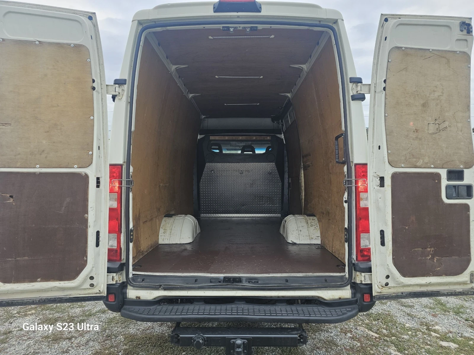 Iveco Daily 40C15/3.0HPi/N1 - изображение 7