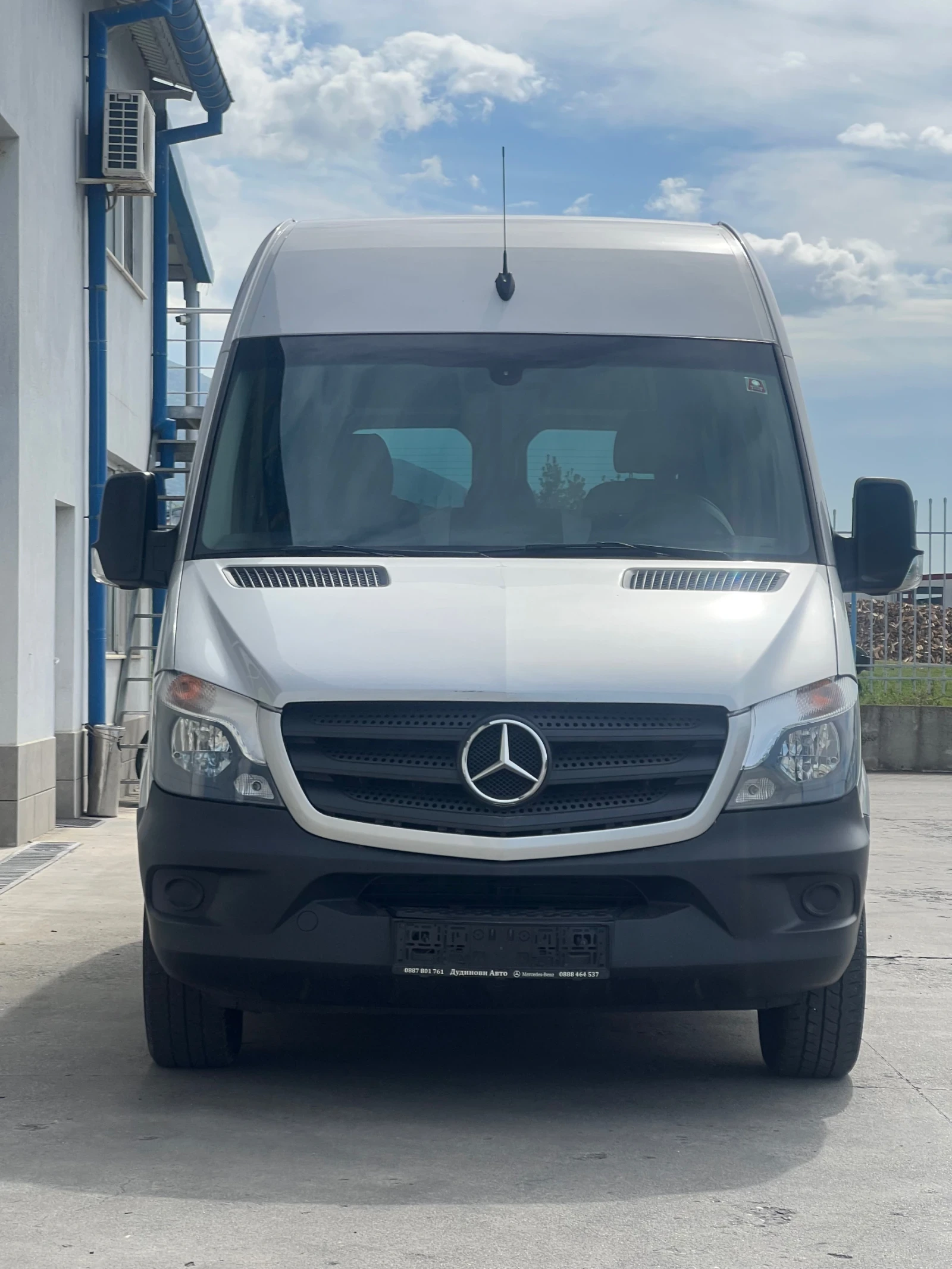 Mercedes-Benz Sprinter 314 / Пътнически 8+ 1 / Климатроник, снимка 2 - Бусове и автобуси - 54073615