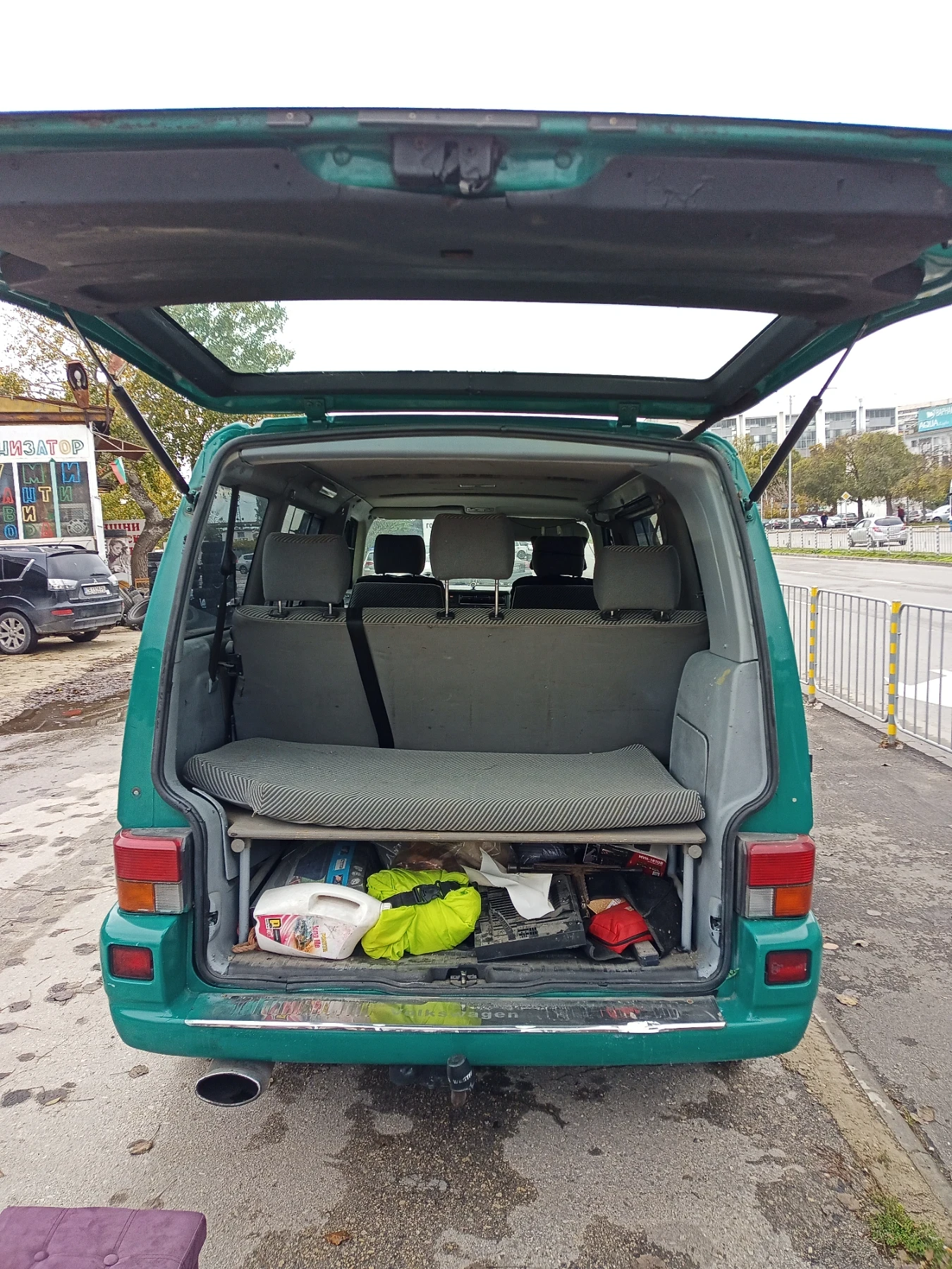 VW Multivan, снимка 6 - Бусове и автобуси - 54208537