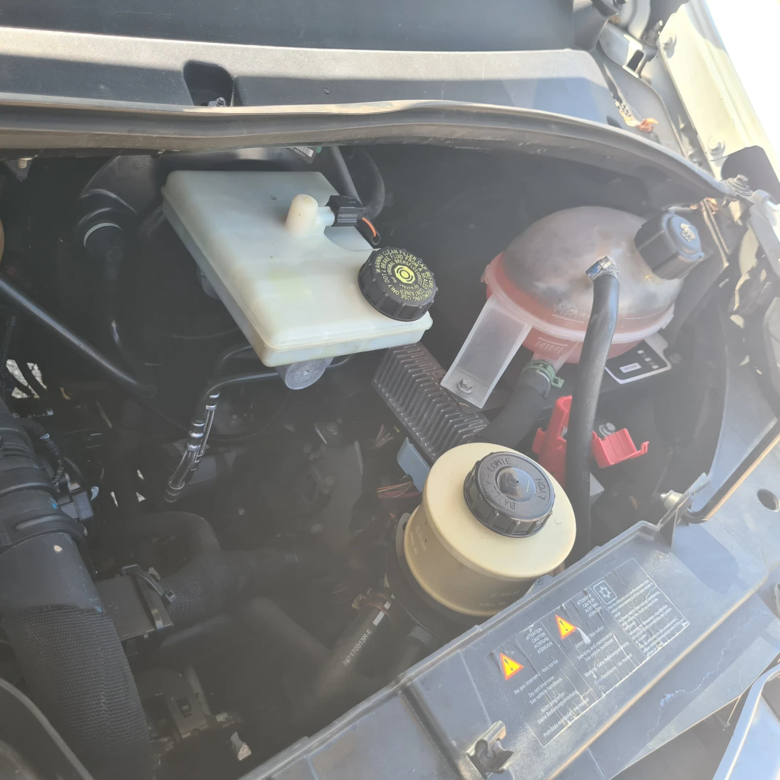 Renault Master 3.85 метра каросерия, снимка 16 - Бусове и автобуси - 54680212