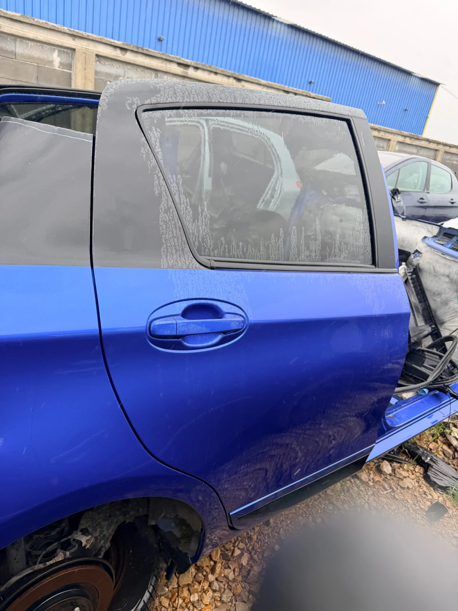 Задна дясна врата TOYOTA YARIS 2018   Синя/Син цвят