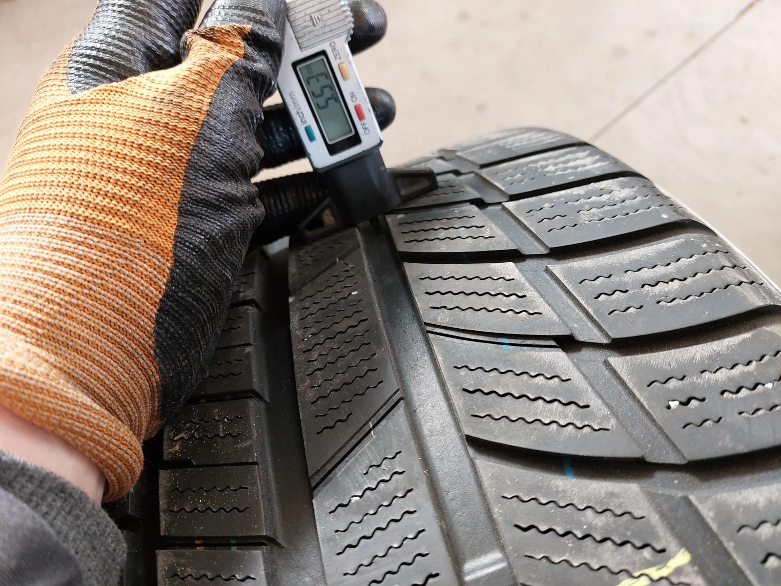  255/40R19 | Mobile.bg   3