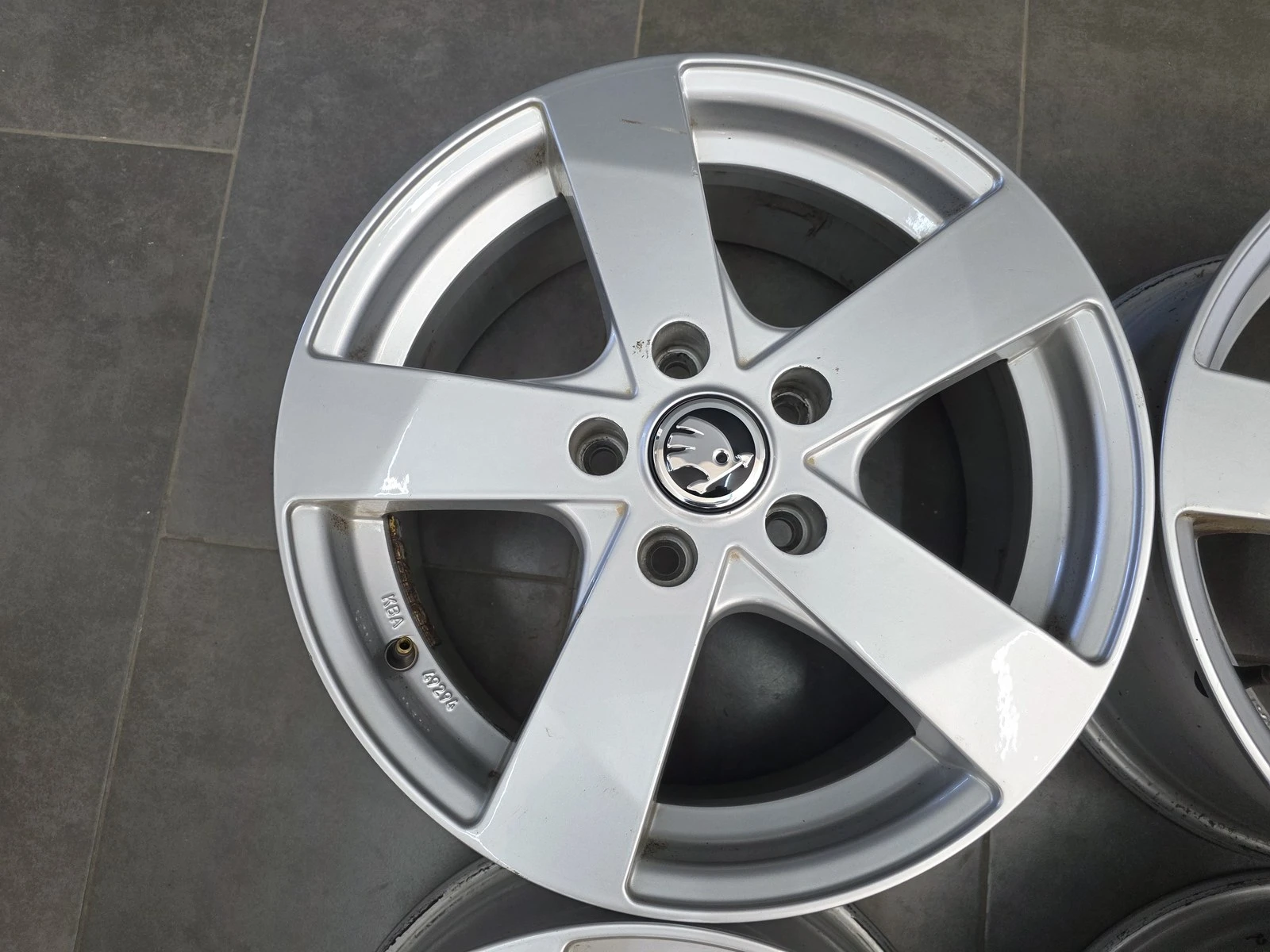 Джанти за Skoda, снимка 3 - Гуми и джанти - 56724036