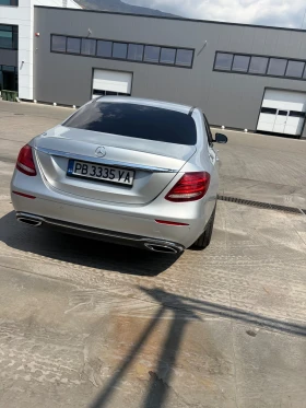 Mercedes-Benz E 220 ТОП СЪСТОЯНИЕ/ 2 компл. НОВИ гуми / БАРТЕР/, снимка 6