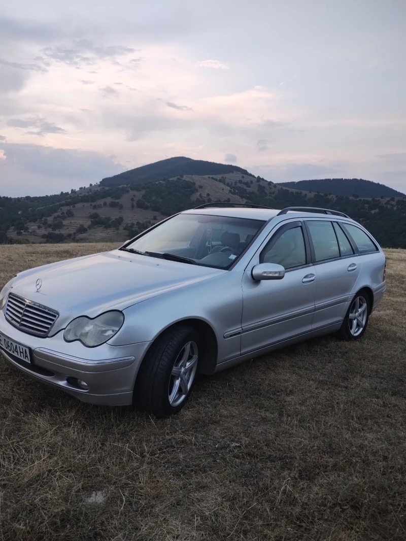 Mercedes-Benz C 220 Cdi 220, снимка 1 - Автомобили и джипове - 47136780