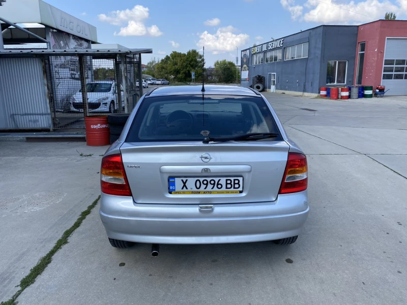 Opel Astra, снимка 16 - Автомобили и джипове - 47762247