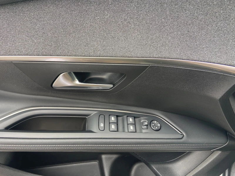 Peugeot 5008 Premium - Има видеоклип към обявата!, снимка 6 - Автомобили и джипове - 51879316