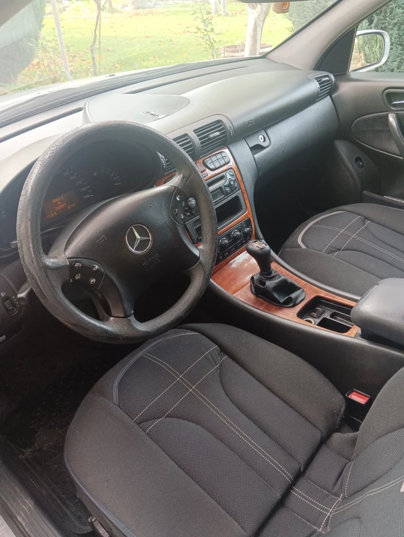 Mercedes-Benz C 200 C200CDI, снимка 3 - Автомобили и джипове - 52265775