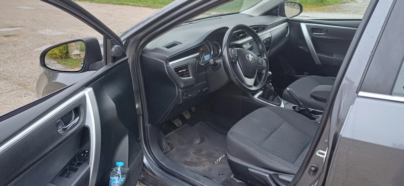 Toyota Corolla 1.4 D-4D, снимка 9 - Автомобили и джипове - 52690776