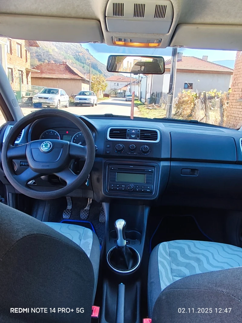 Skoda Fabia, снимка 10 - Автомобили и джипове - 52865571
