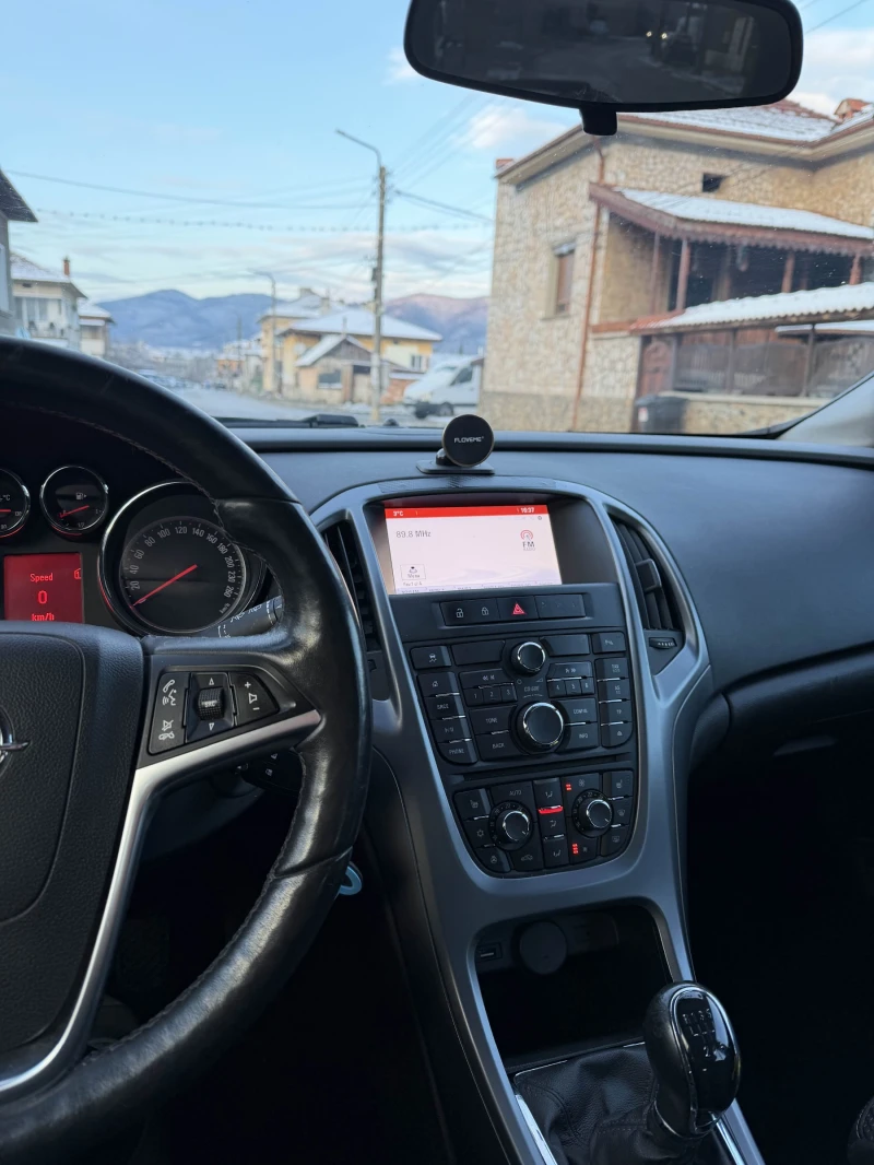 Opel Astra 1.7CDTI Navi/Подгрев, снимка 4 - Автомобили и джипове - 53034944