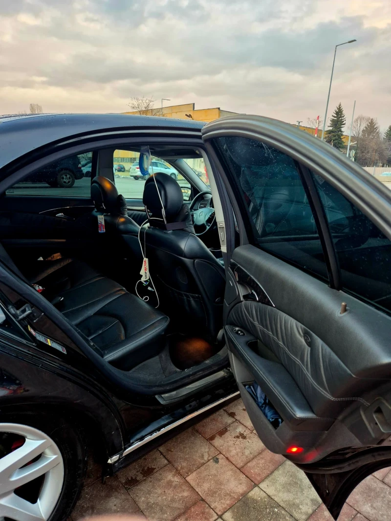 Mercedes-Benz E 320, снимка 15 - Автомобили и джипове - 53145332
