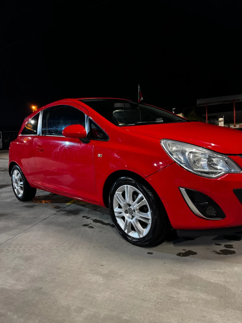 Opel Corsa 1.2 бензин с фабрична газ, снимка 3 - Автомобили и джипове - 53169532