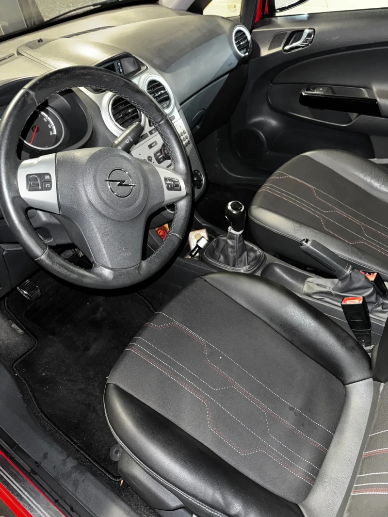 Opel Corsa 1.2 бензин с фабрична газ, снимка 7 - Автомобили и джипове - 53169532