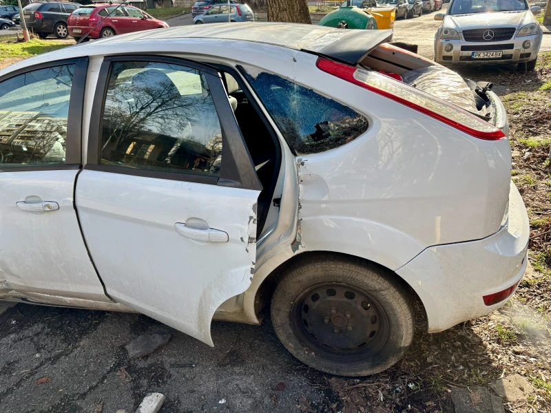 Ford Focus MK2.5, снимка 7 - Автомобили и джипове - 53513875