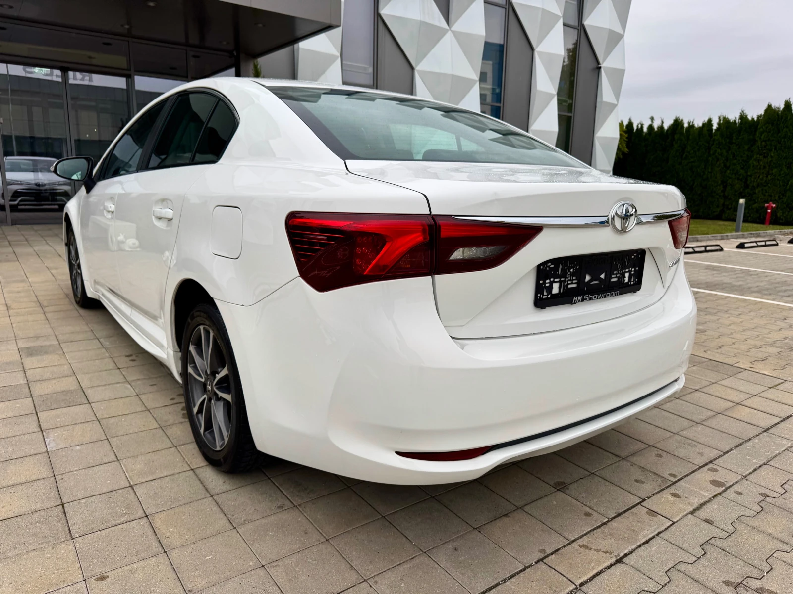 Toyota Avensis 1.8VVTI-ГАЗ.ИНЖЕКЦИОН-НАВИ-КЛИМАТРОНИК- - изображение 7