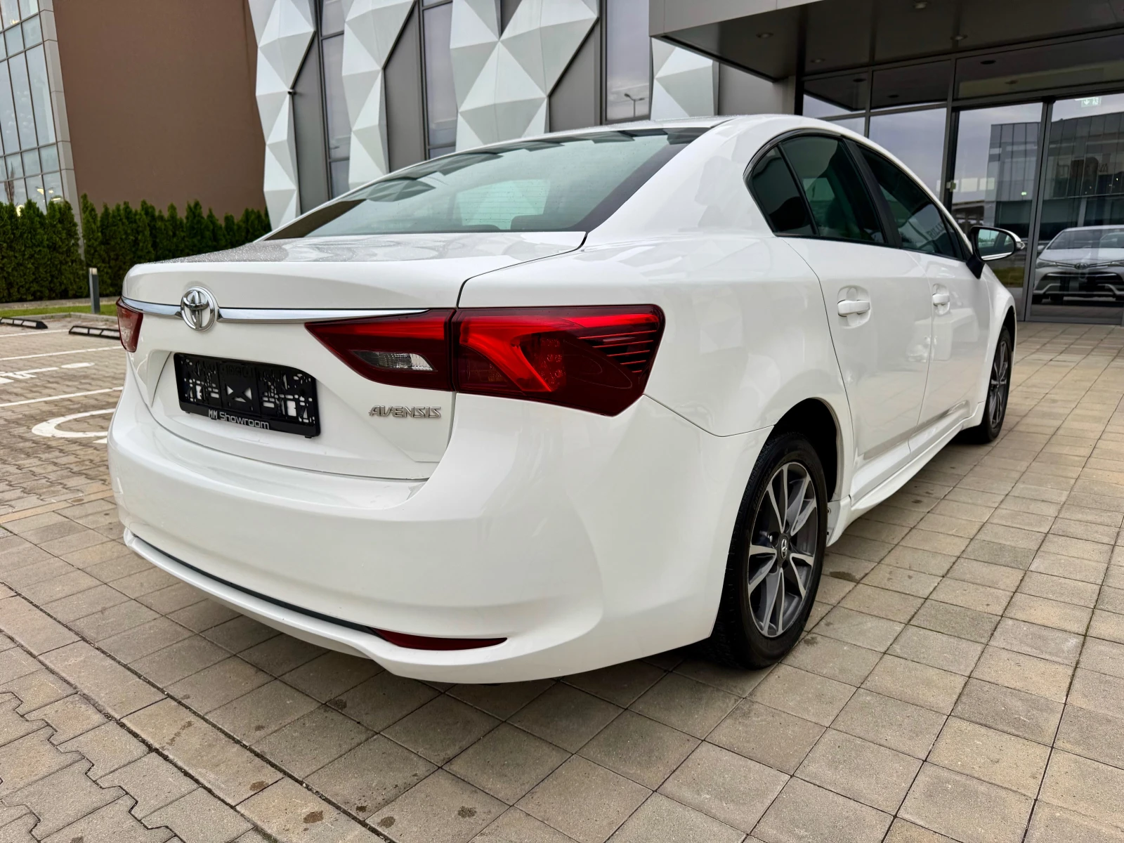 Toyota Avensis 1.8VVTI-ГАЗ.ИНЖЕКЦИОН-НАВИ-КЛИМАТРОНИК- - изображение 5