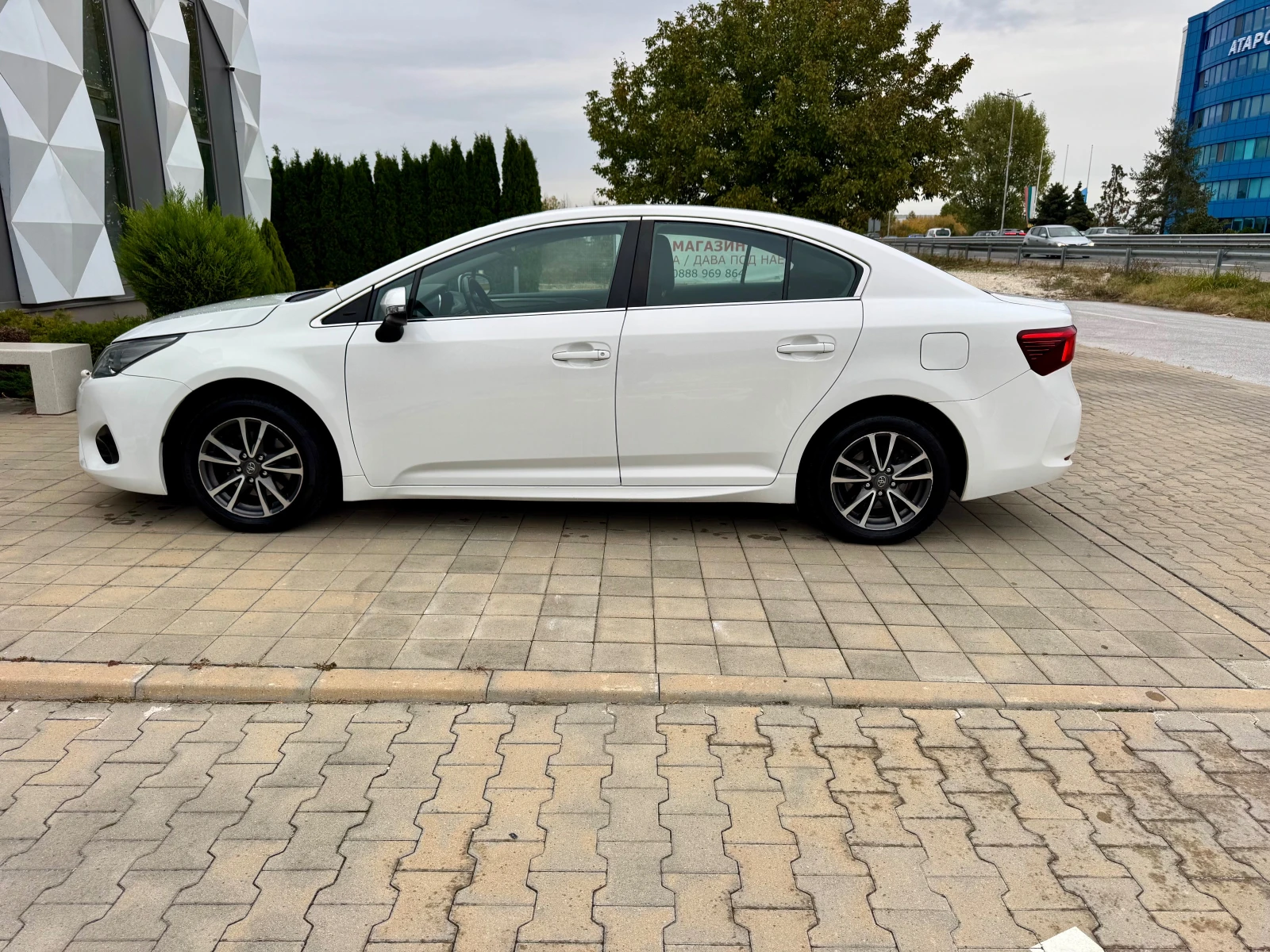 Toyota Avensis 1.8VVTI-ГАЗ.ИНЖЕКЦИОН-НАВИ-КЛИМАТРОНИК- - изображение 8
