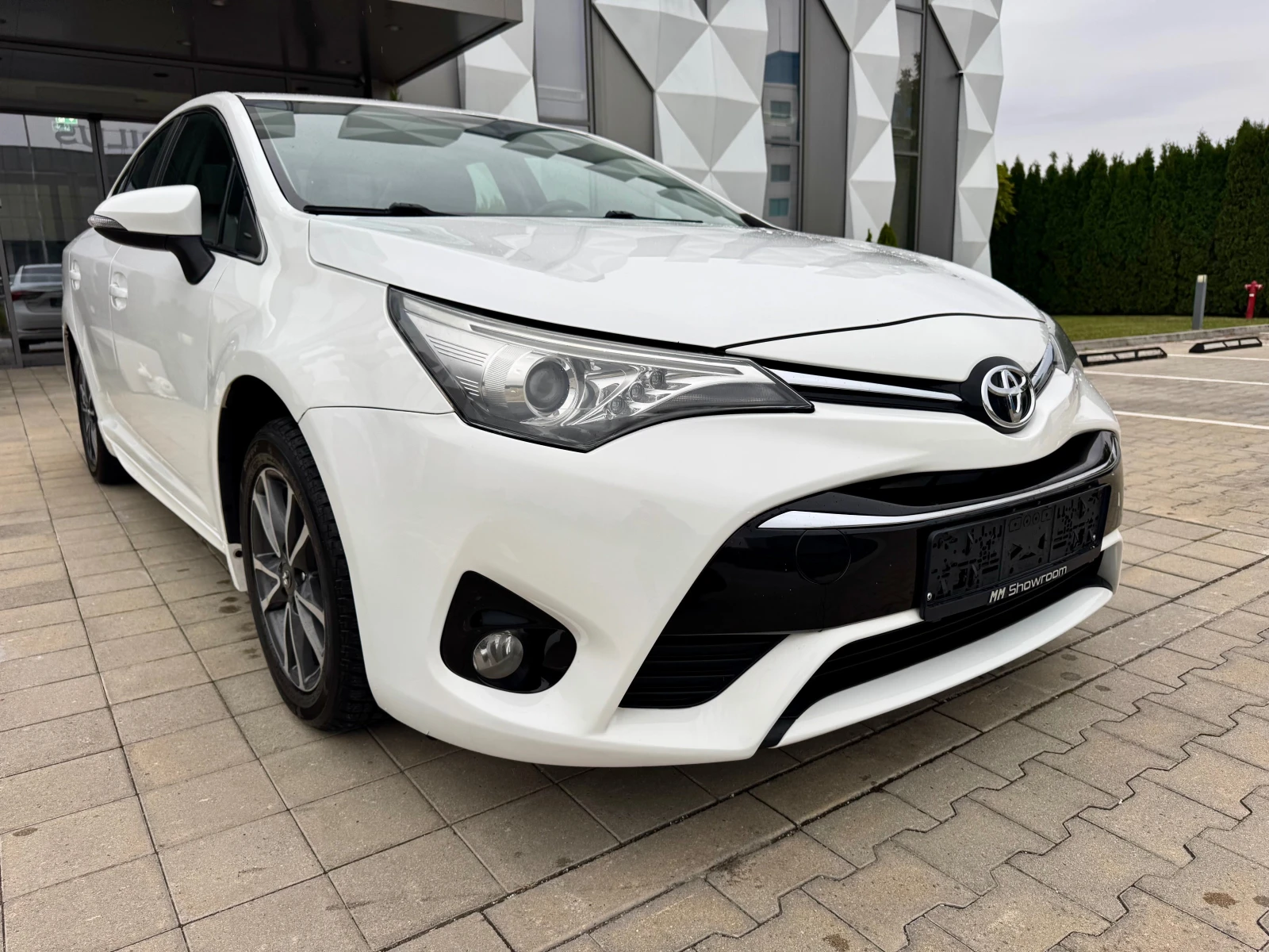 Toyota Avensis 1.8VVTI-ГАЗ.ИНЖЕКЦИОН-НАВИ-КЛИМАТРОНИК- - изображение 3
