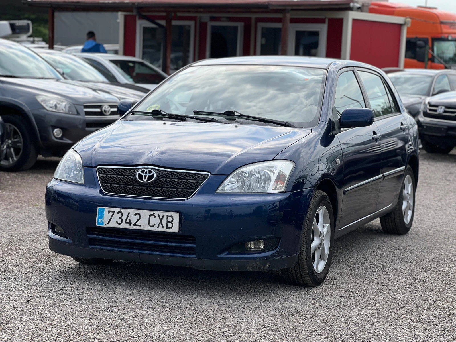 Toyota Corolla 1.6vvti- лизинг през Уникредит по 220 лв - [1] 