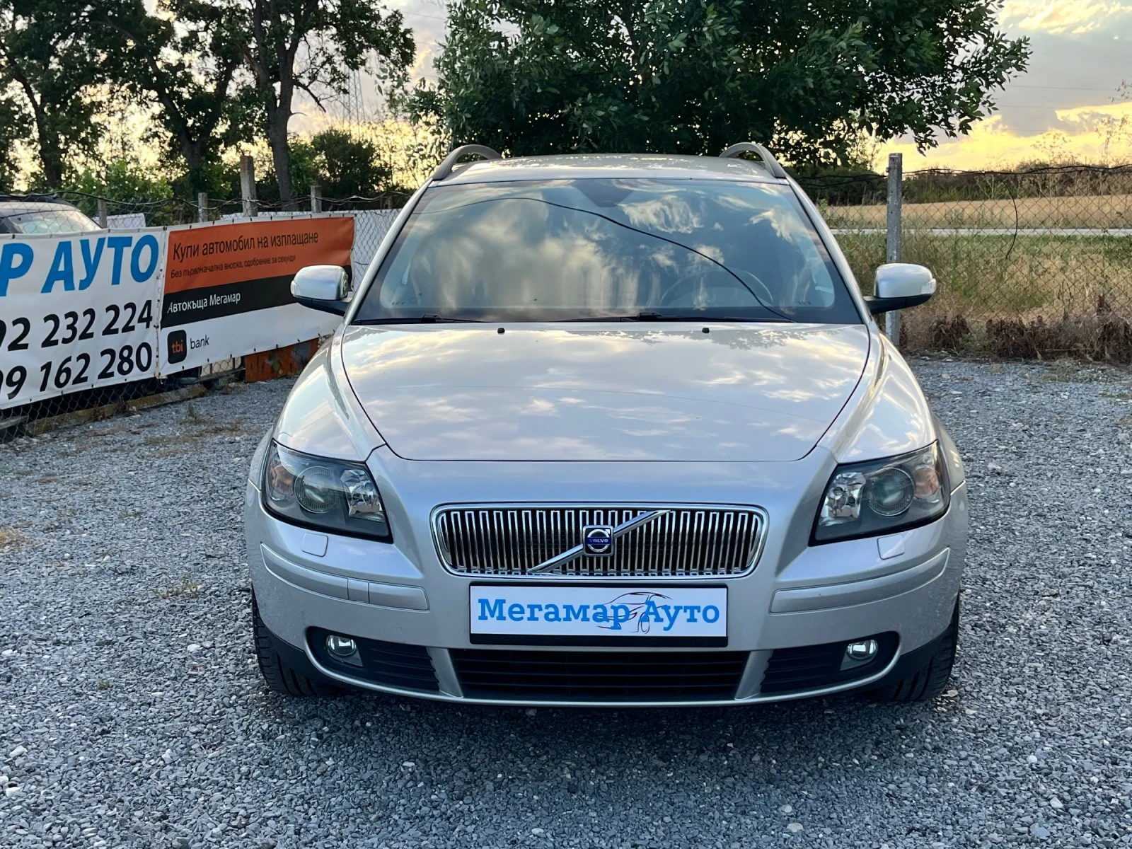 Volvo V50 1.6i    - изображение 2