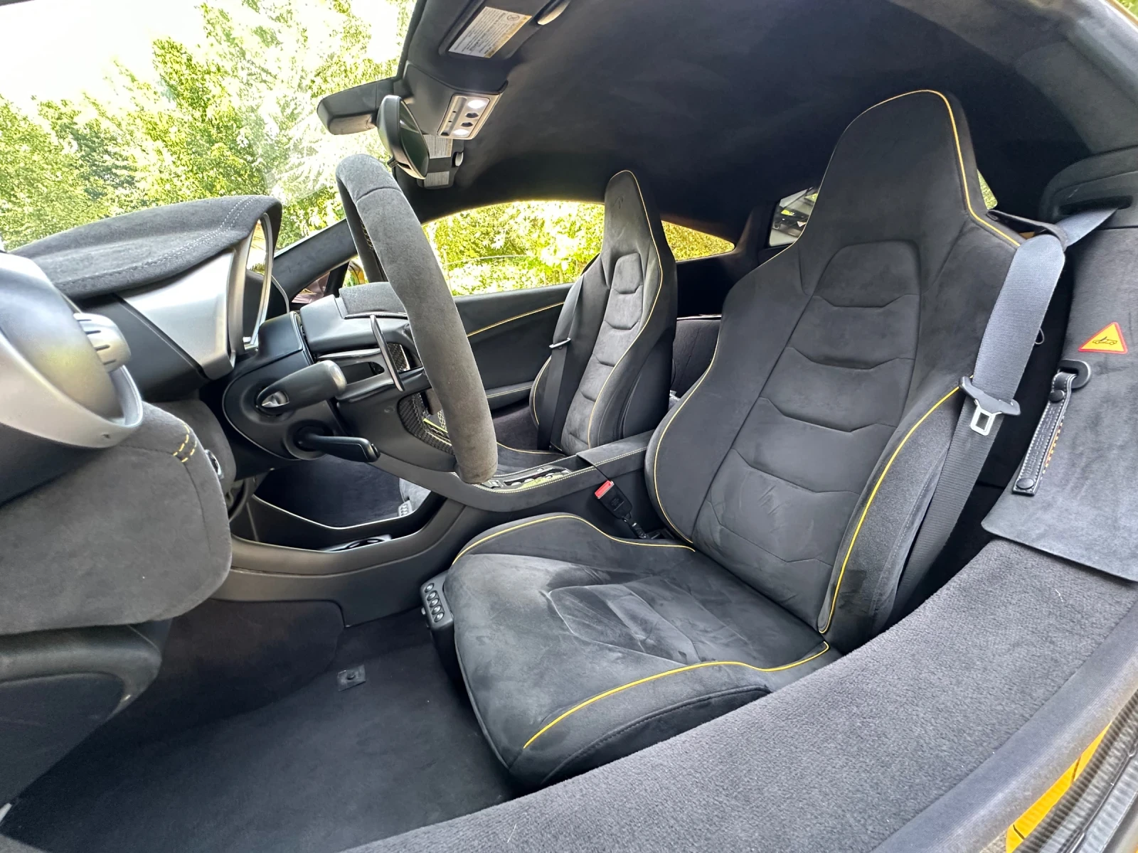 McLaren 650S  - изображение 10
