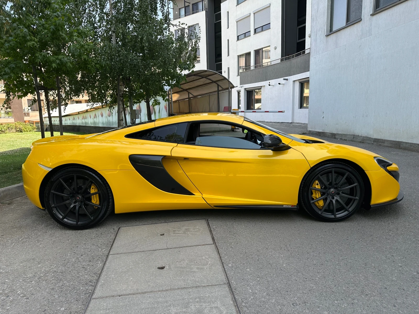McLaren 650S  - изображение 8