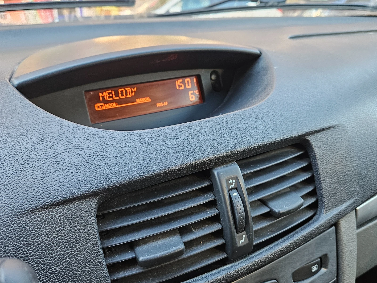 Renault Clio 1.4, 16V - изображение 9