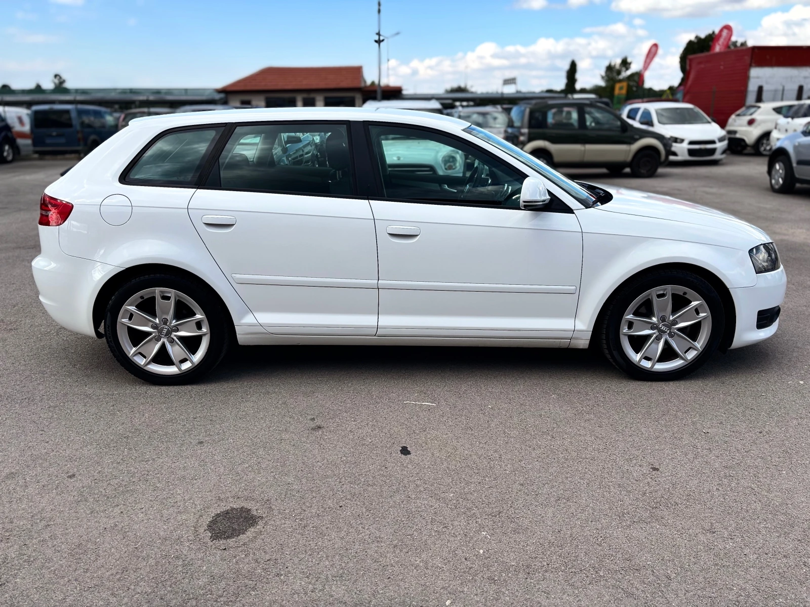 Audi A3 Sportback - изображение 4