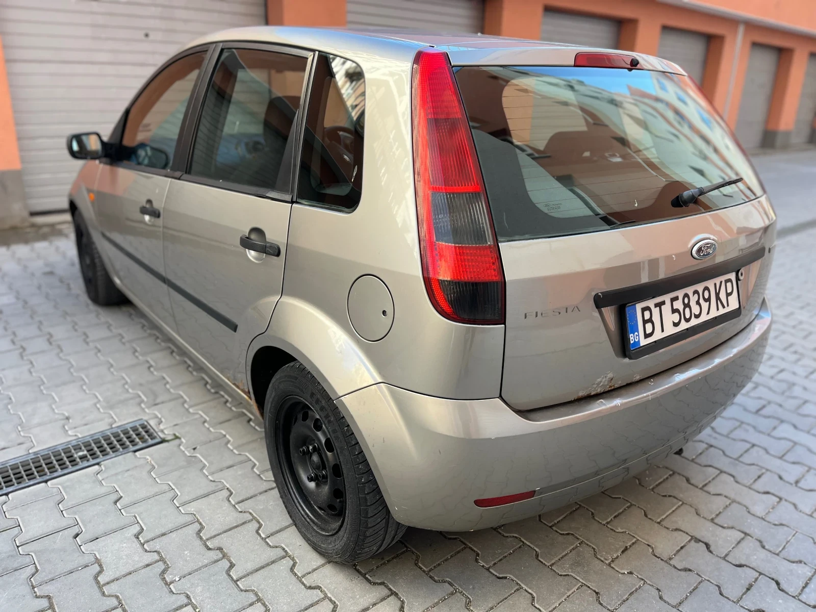 Ford Fiesta 1.4 TDCI десен волан | Mobile.bg — изображение 6