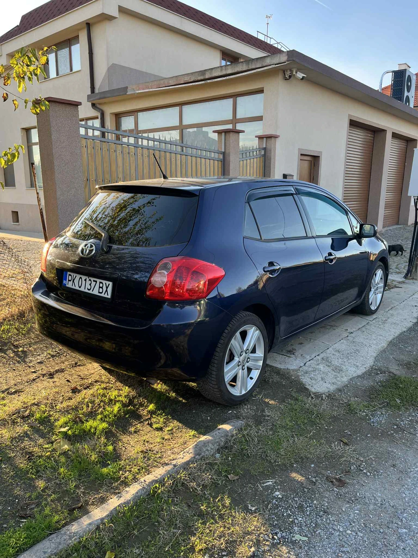 Toyota Auris  - изображение 4