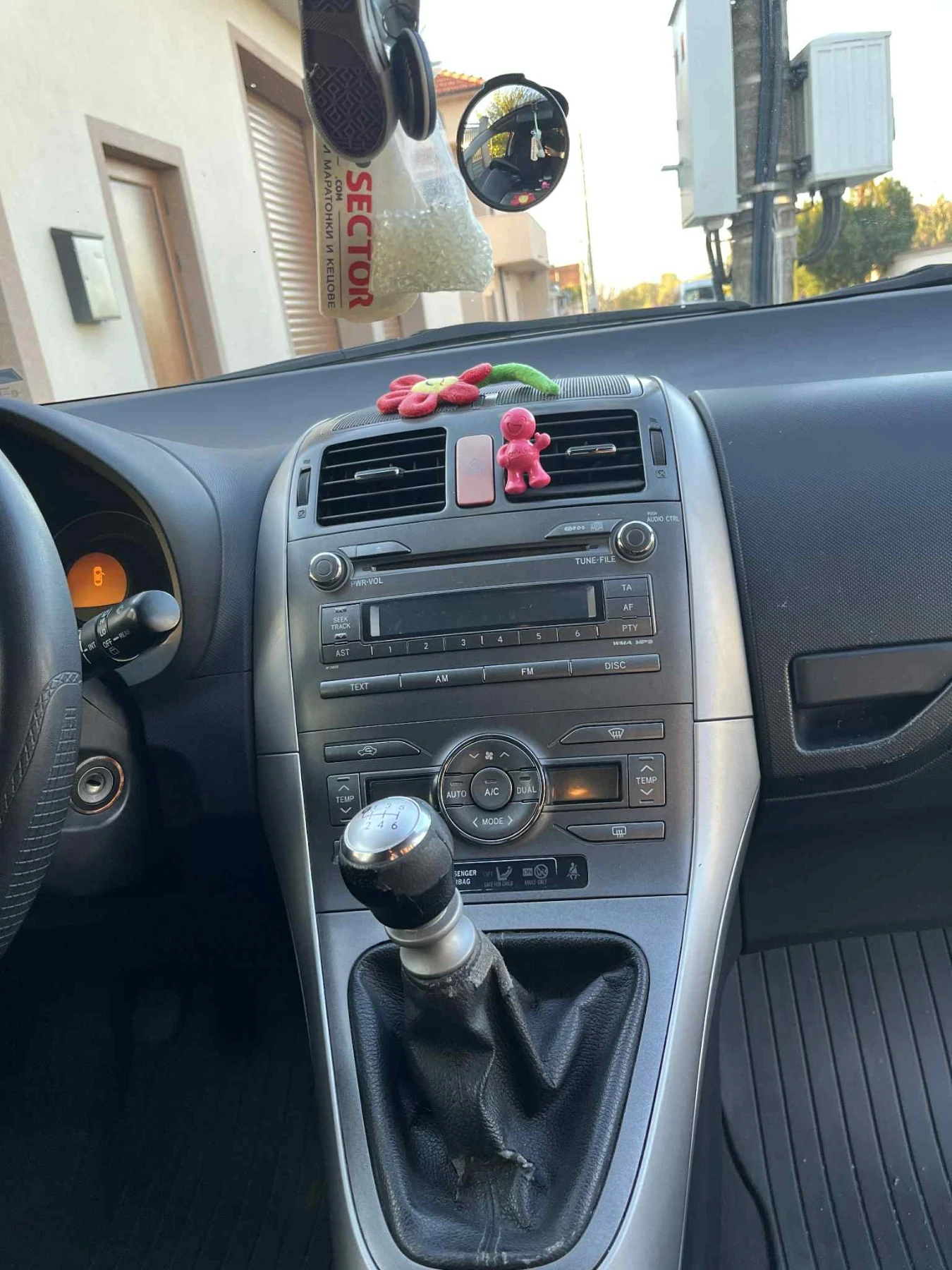 Toyota Auris  - изображение 7