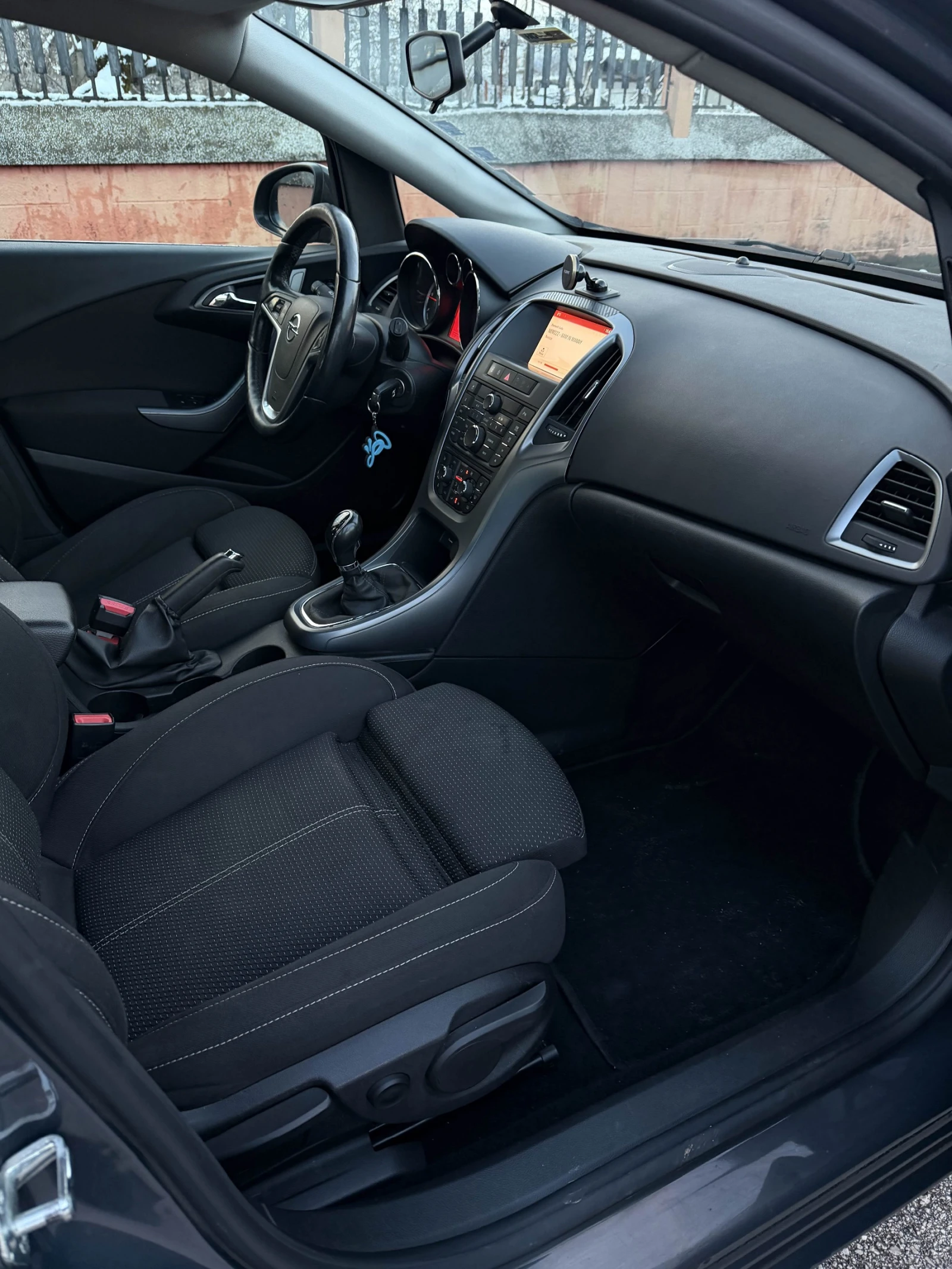 Opel Astra 1.7CDTI Navi/Подгрев - изображение 7