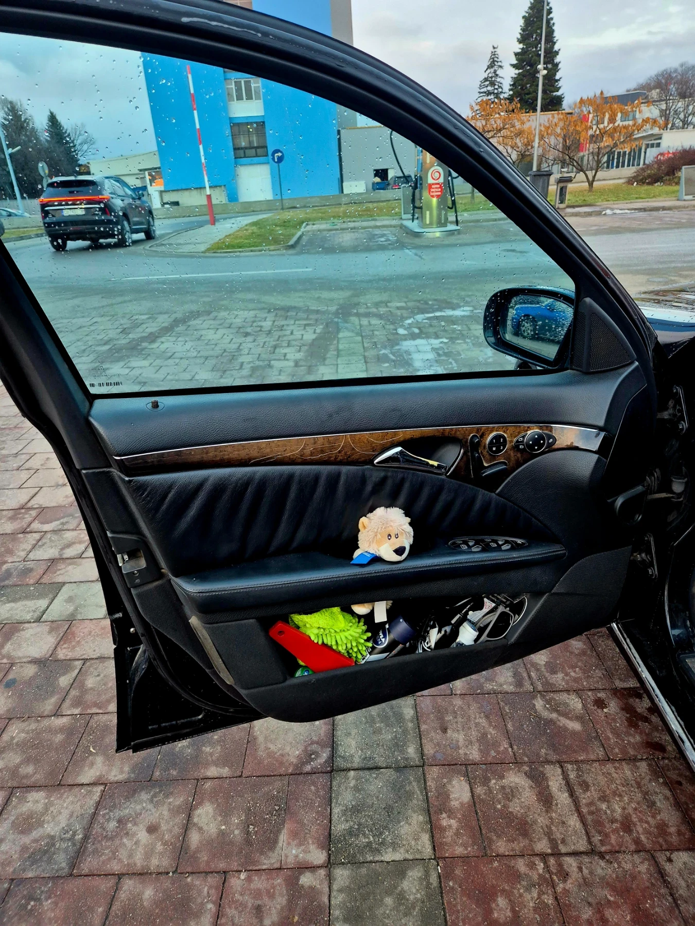 Mercedes-Benz E 320 | Mobile.bg � ����������� 13