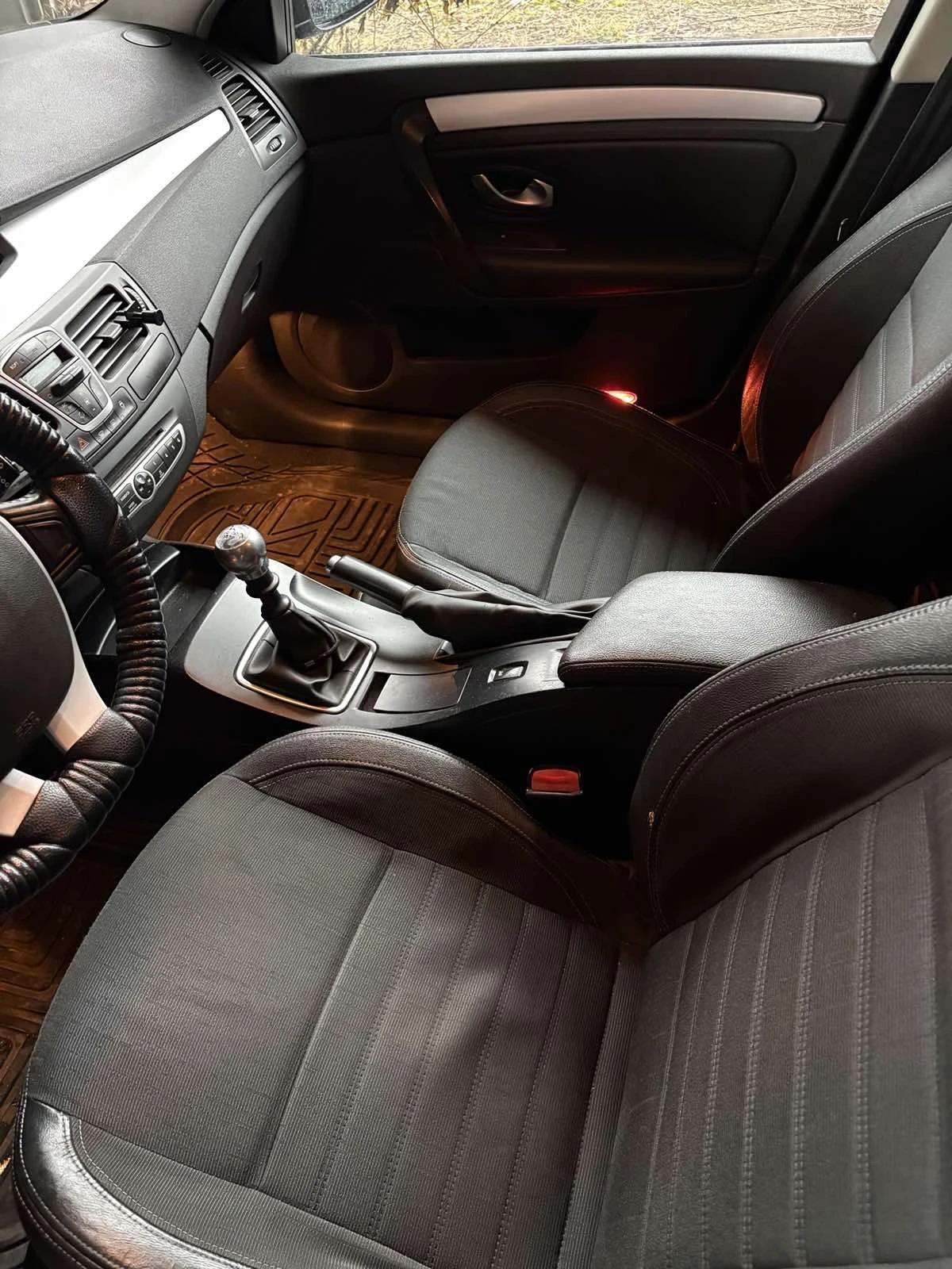 Renault Laguna  - изображение 6