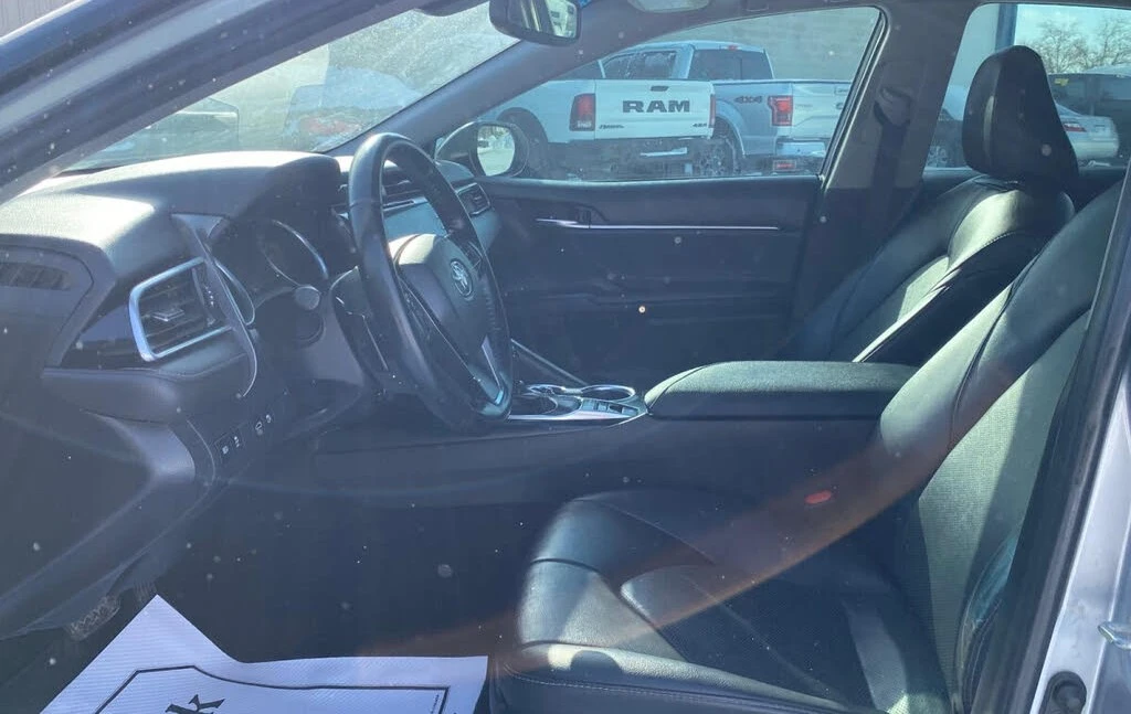 Toyota Camry XSE* FULL* АвтоКредит* (ЦЕНА ДО БГ), снимка 5 - Автомобили и джипове - 53838028