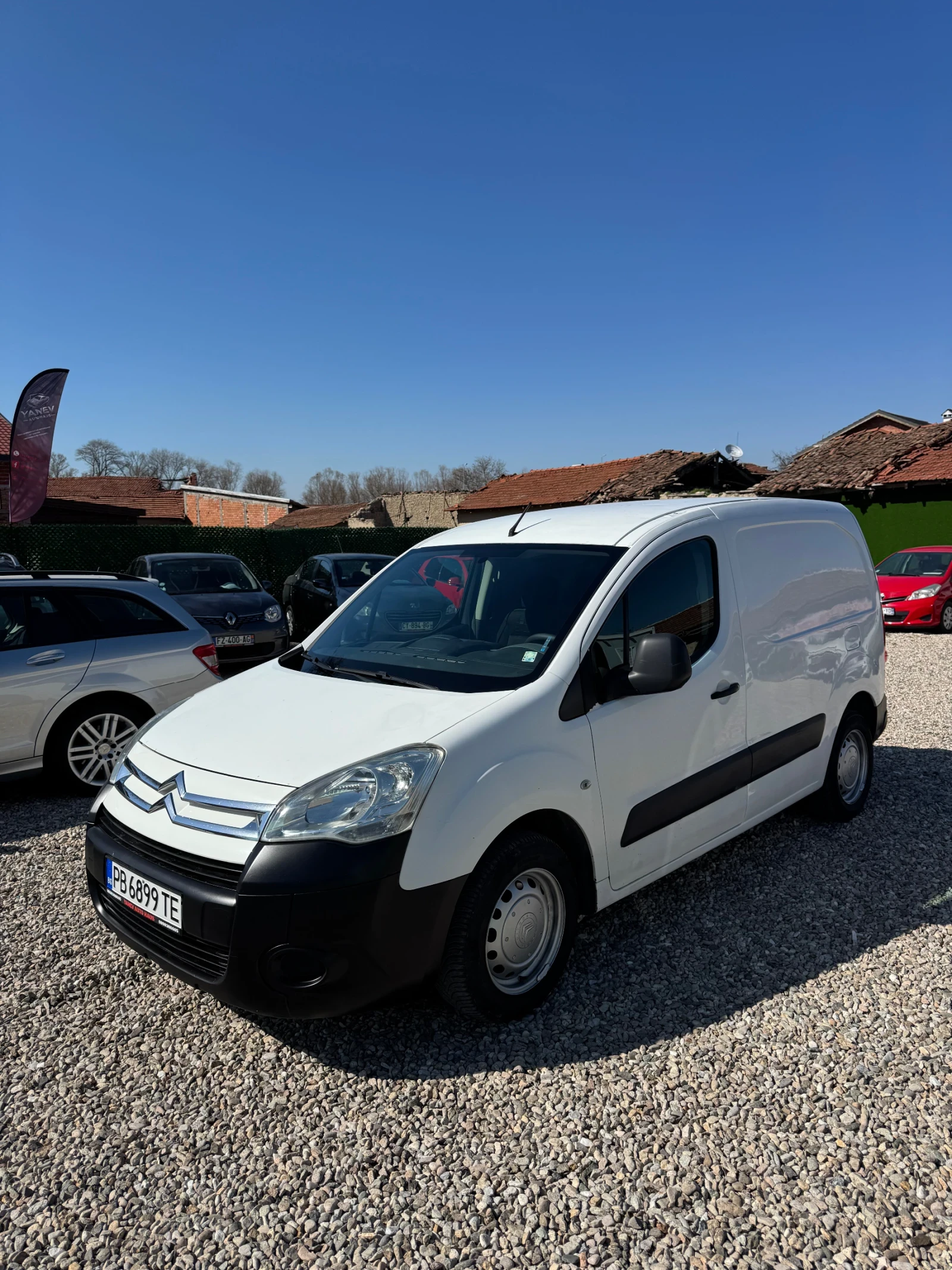 Citroen Berlingo N1 / 1.6HDi / 2+ 1 места, снимка 2 - Автомобили и джипове - 53849461