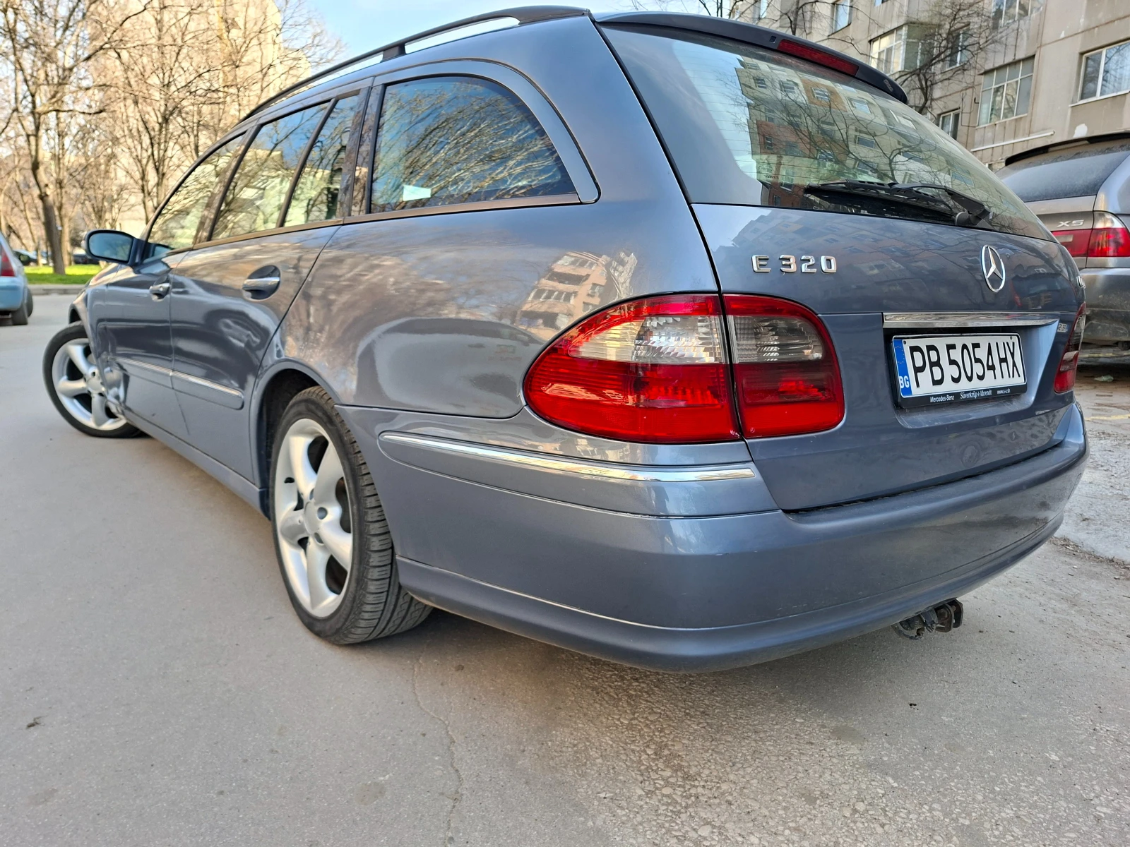 Mercedes-Benz E 320 CDI автоматик, снимка 10 - Автомобили и джипове - 54013952