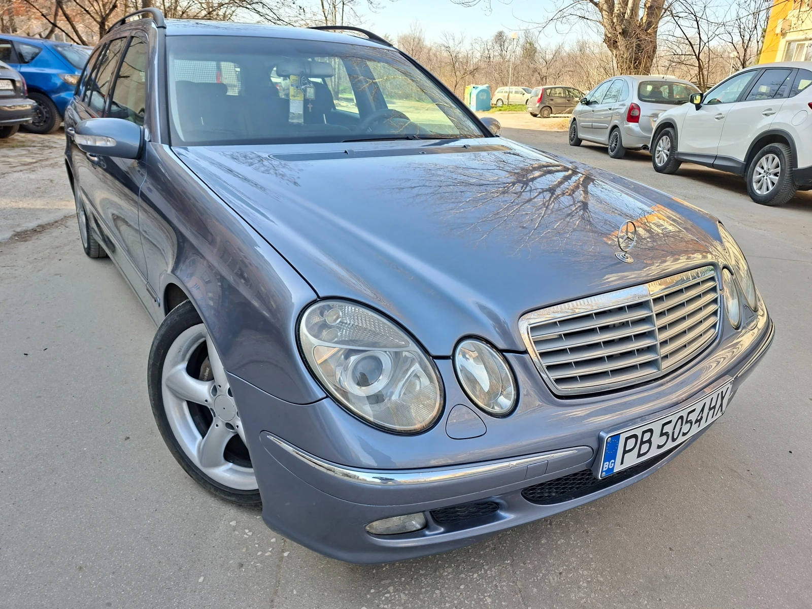 Mercedes-Benz E 320 CDI автоматик, снимка 2 - Автомобили и джипове - 54013952