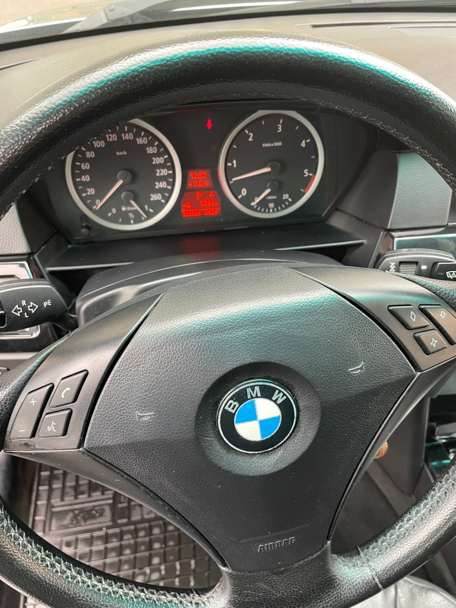 BMW 530, снимка 11 - Автомобили и джипове - 54253398