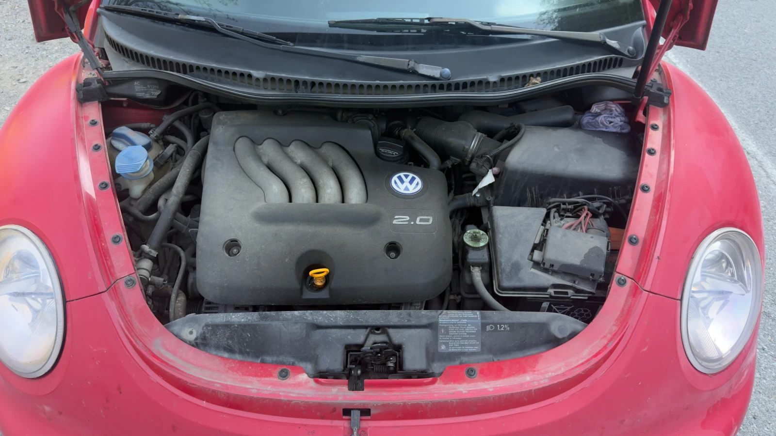 VW Beetle 2.0, снимка 13 - Автомобили и джипове - 54585859