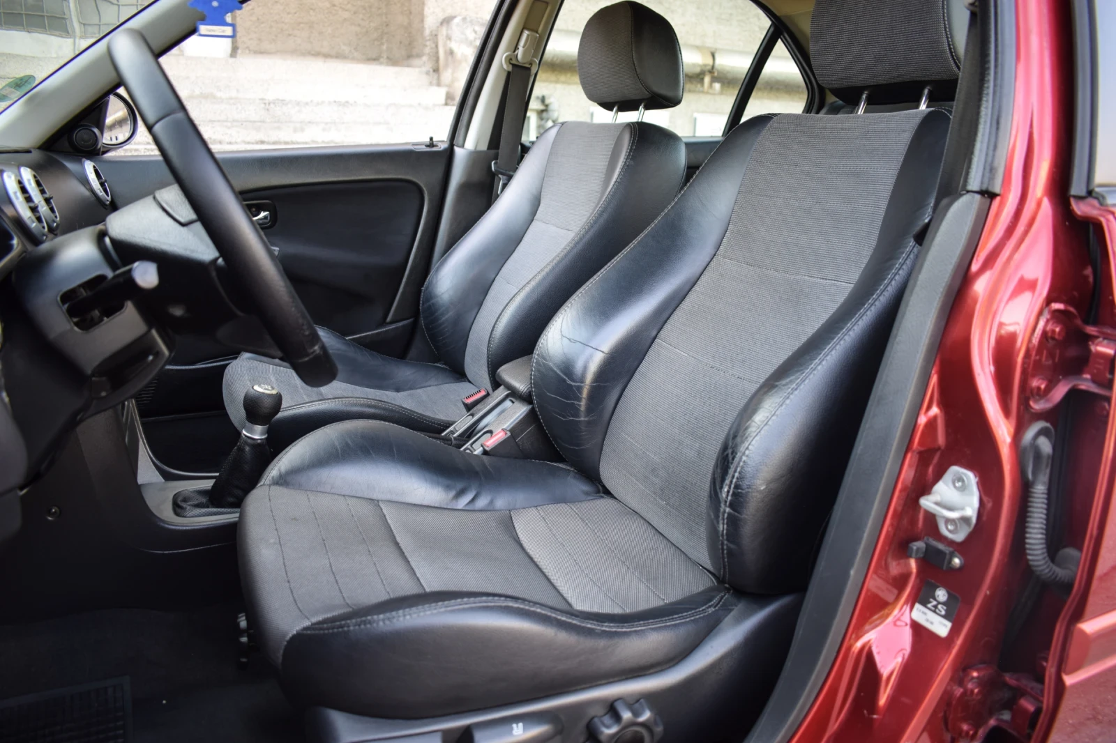 Mg Zs 2.5 V6, снимка 12 - Автомобили и джипове - 54448398