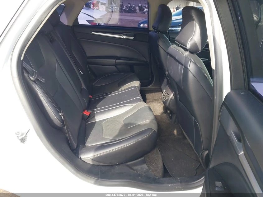 Ford Fusion 2.0l Hybrid Titanium, снимка 8 - Автомобили и джипове - 54490531