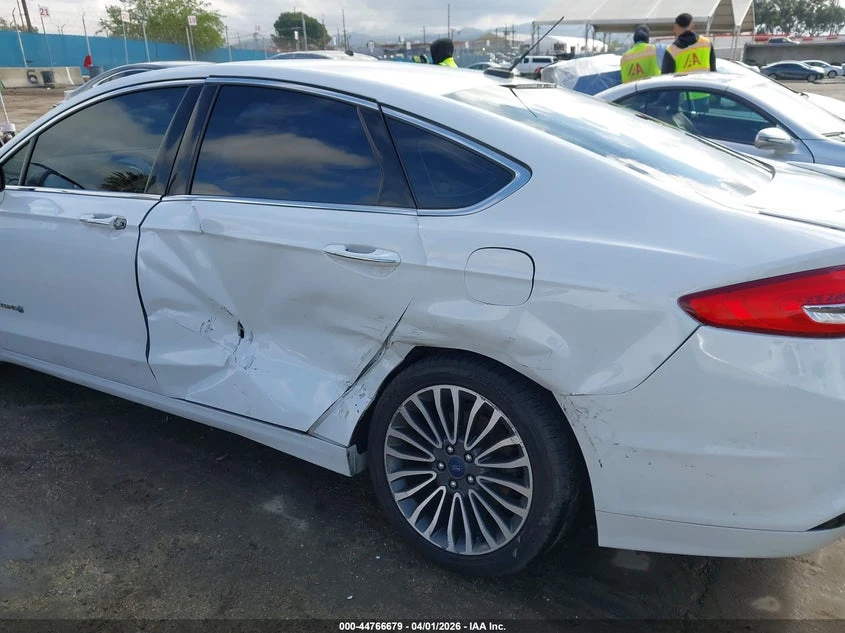 Ford Fusion 2.0l Hybrid Titanium, снимка 6 - Автомобили и джипове - 54490531