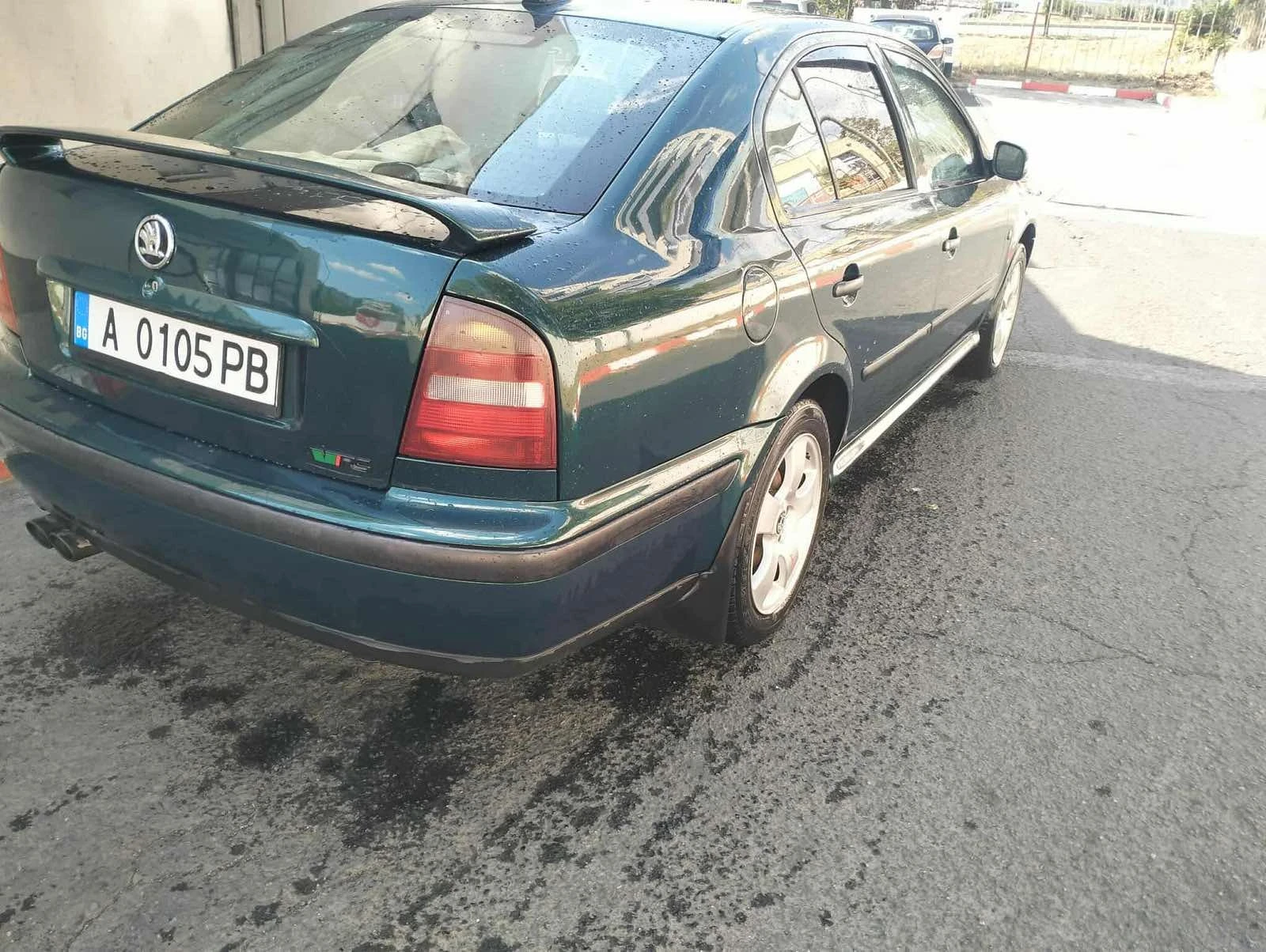 Skoda Octavia 1.6 i, снимка 2 - Автомобили и джипове - 54550635