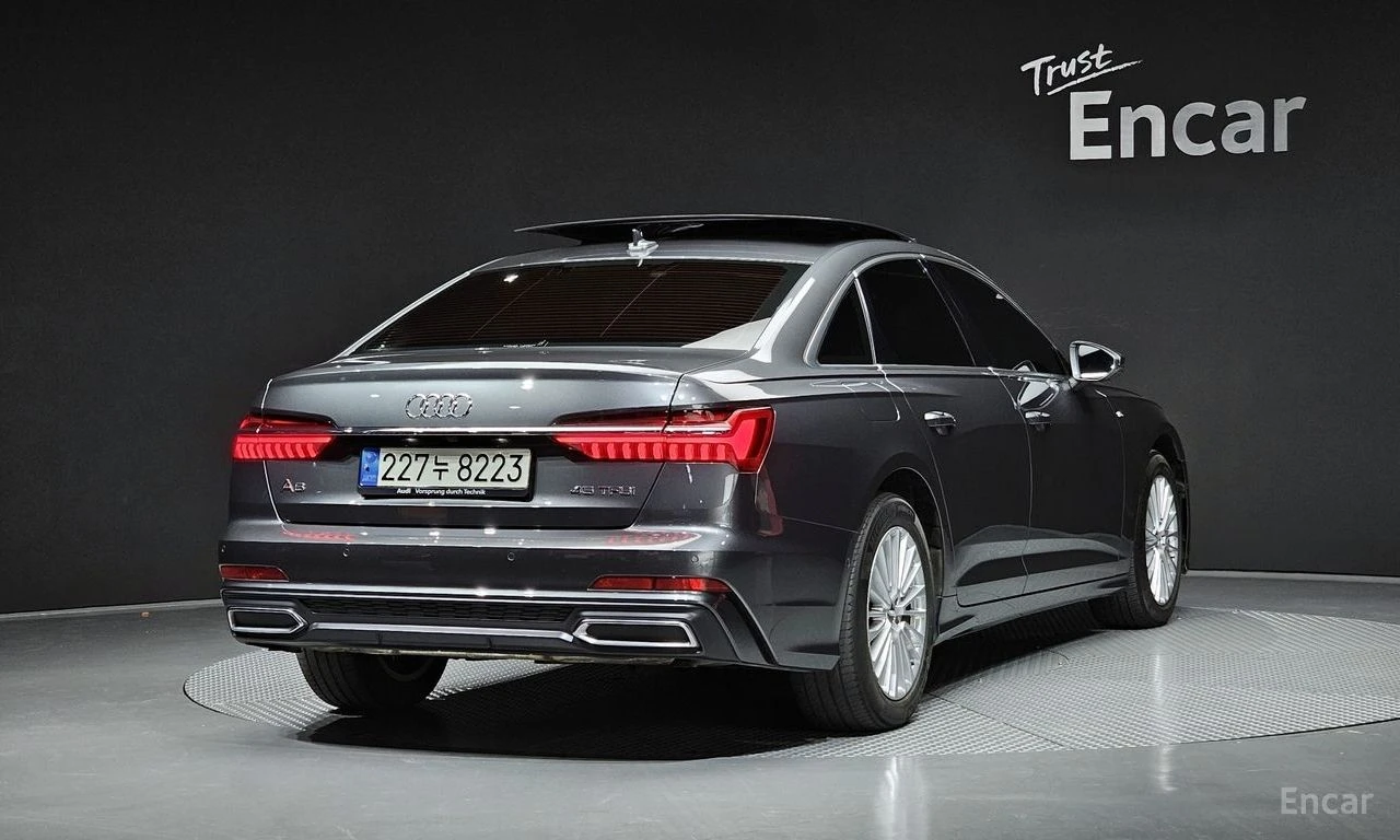 Audi A6 45TFSI* HEAD-UP* DISTRONIC* 360CAMERA* , снимка 3 - Автомобили и джипове - 54596108
