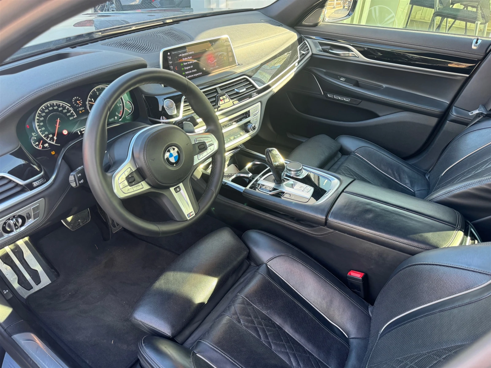 BMW 740 xDrive Sedan, снимка 5 - Автомобили и джипове - 54751240