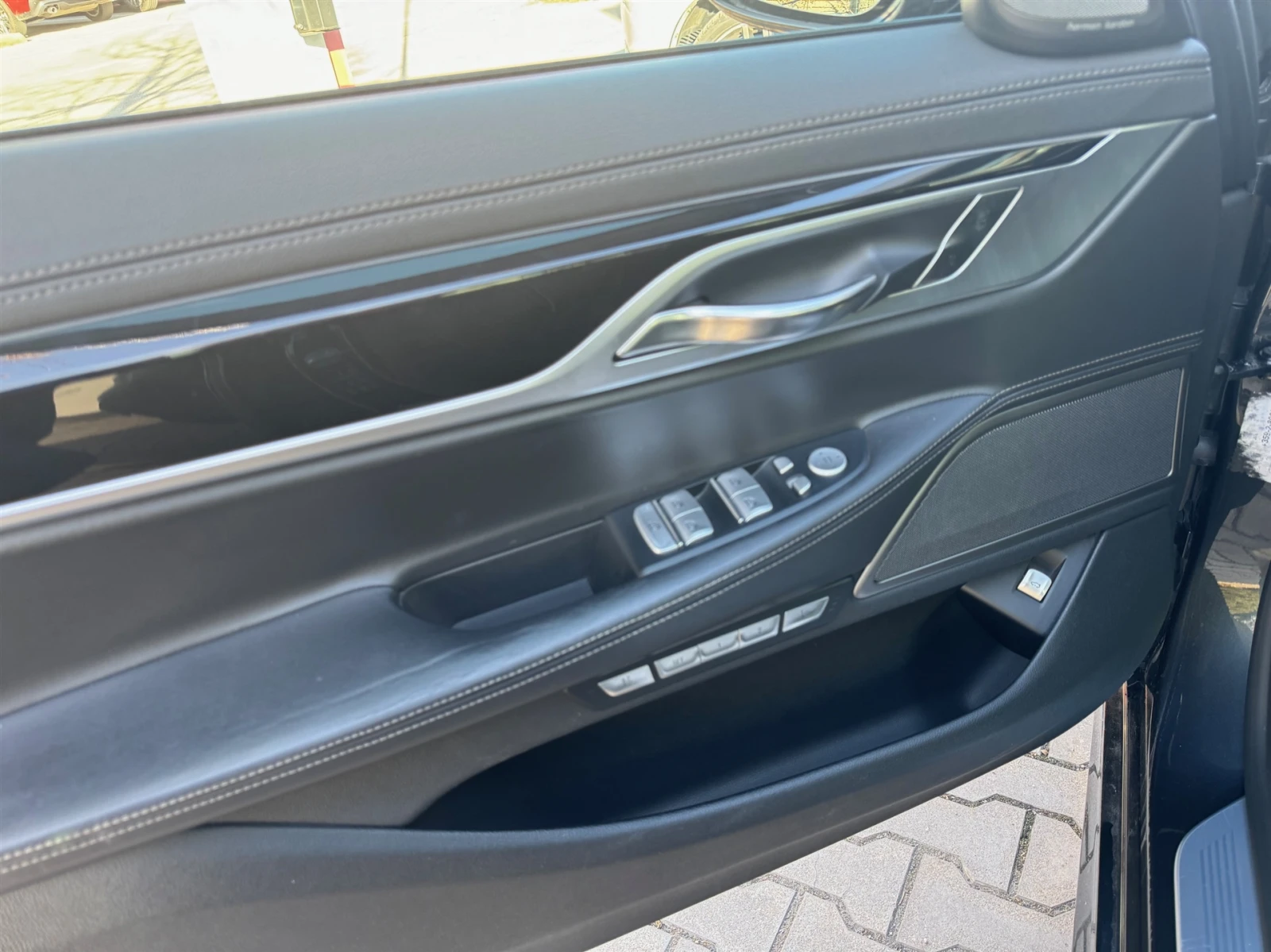 BMW 740 xDrive Sedan, снимка 8 - Автомобили и джипове - 54751240